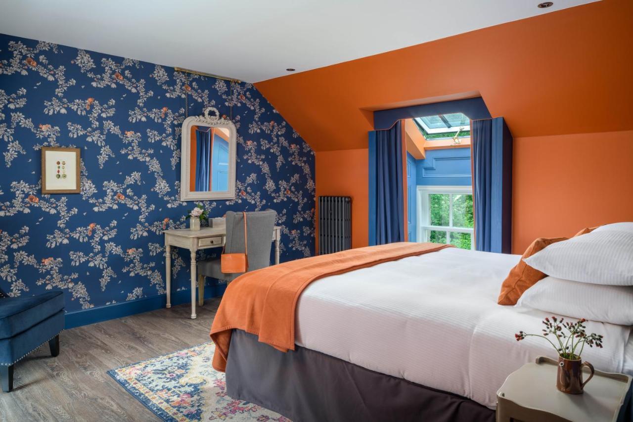 Meikleour Arms Hotel & Restaurant Екстер'єр фото