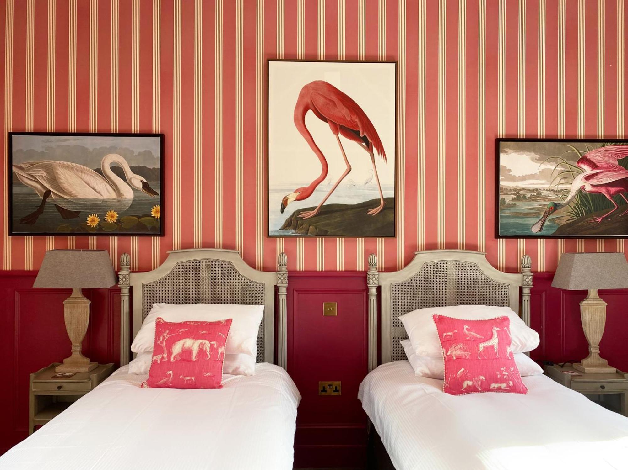 Meikleour Arms Hotel & Restaurant Екстер'єр фото