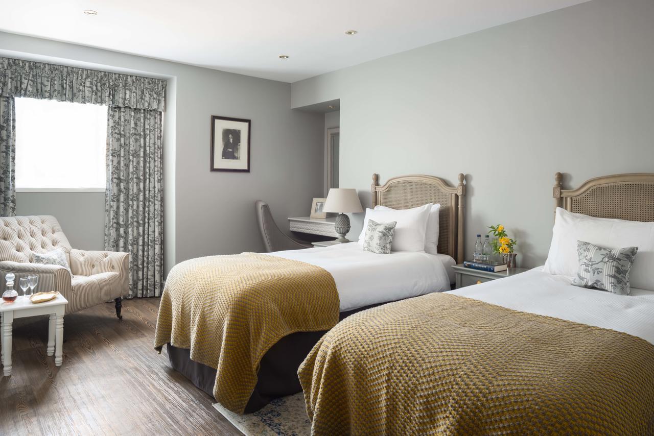 Meikleour Arms Hotel & Restaurant Екстер'єр фото