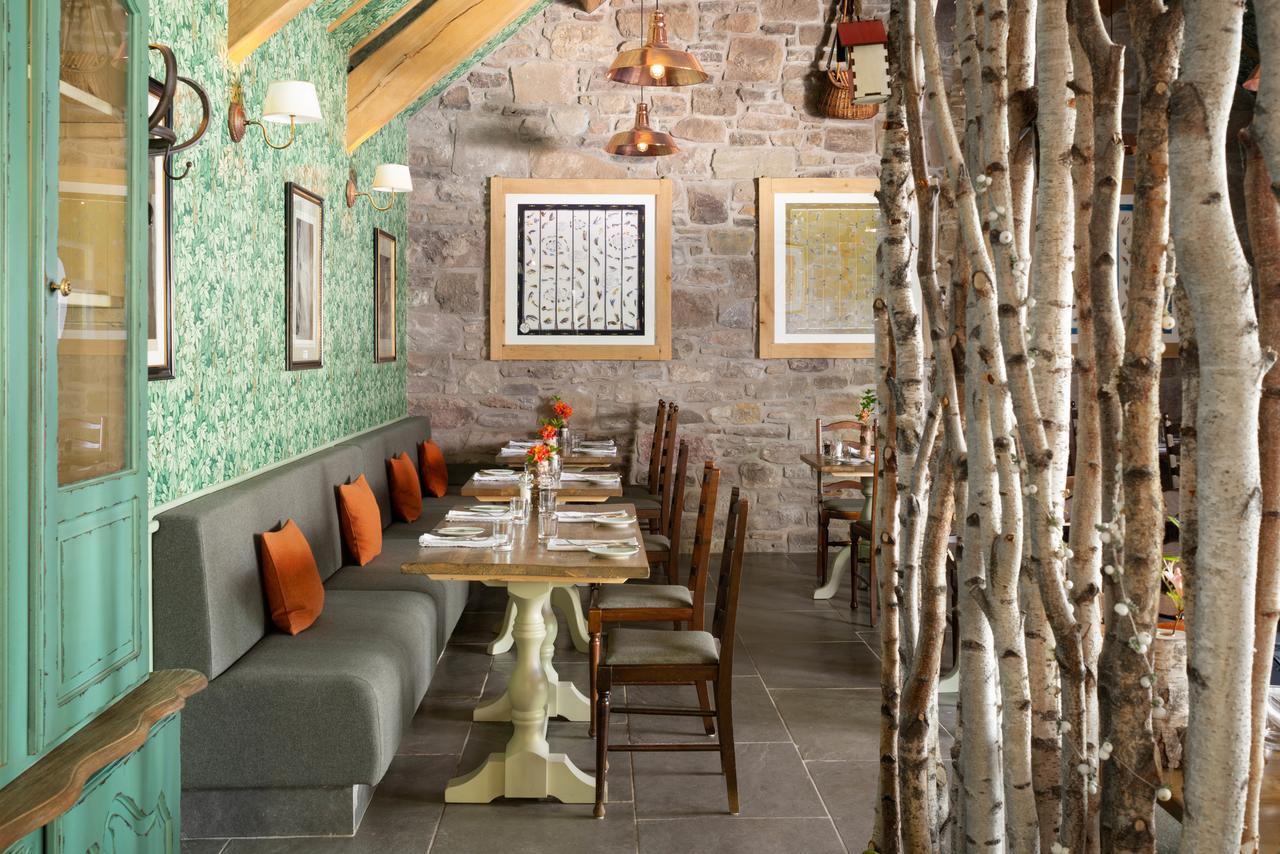 Meikleour Arms Hotel & Restaurant Екстер'єр фото